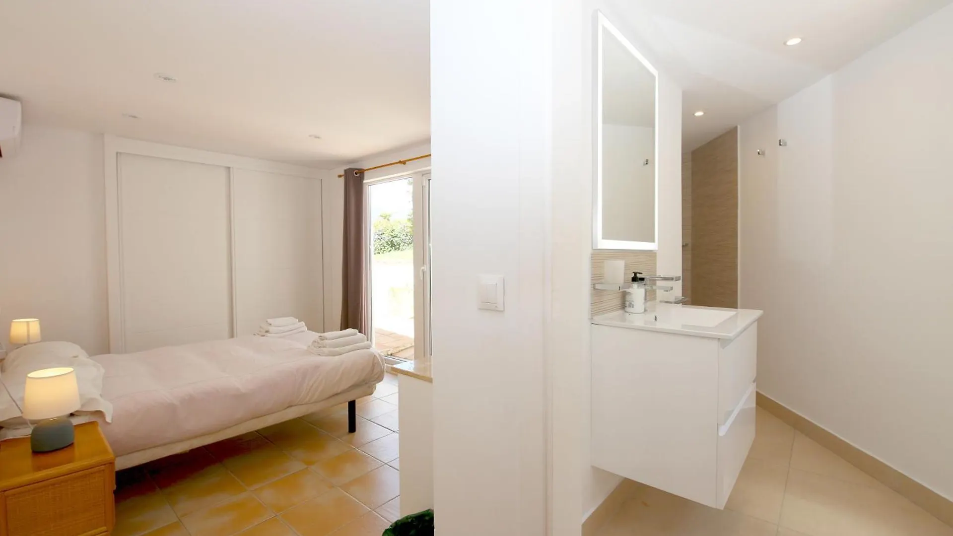 Villa Campo Estepona 0*,  Spain
